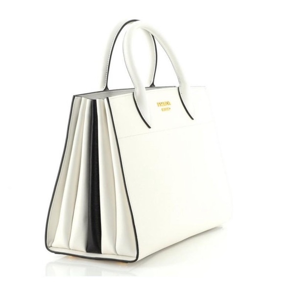 Prada Saffiano City Leather White Bag Black Trim Bibliothèque Tote Bag - Picture 2 of 10